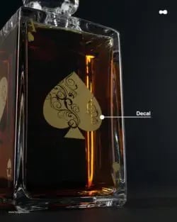 botellas de cristal y botellas de vidrio